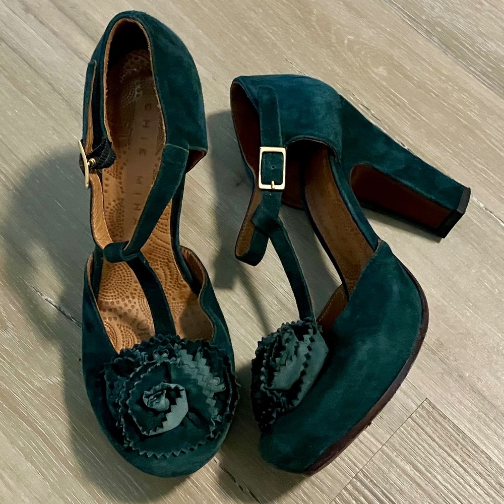 Chie Mihara Green Suede Heels